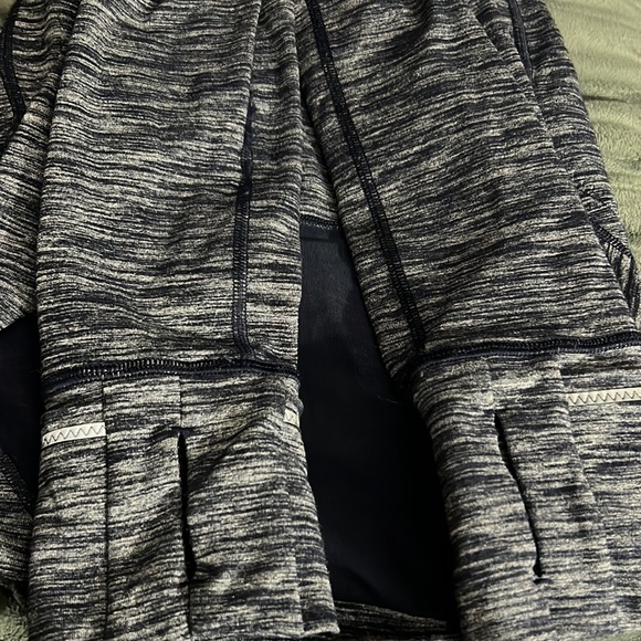 VS Sport Jacket Zip w Thumb Holes Size M Zip pockets - Picture 14 of 14